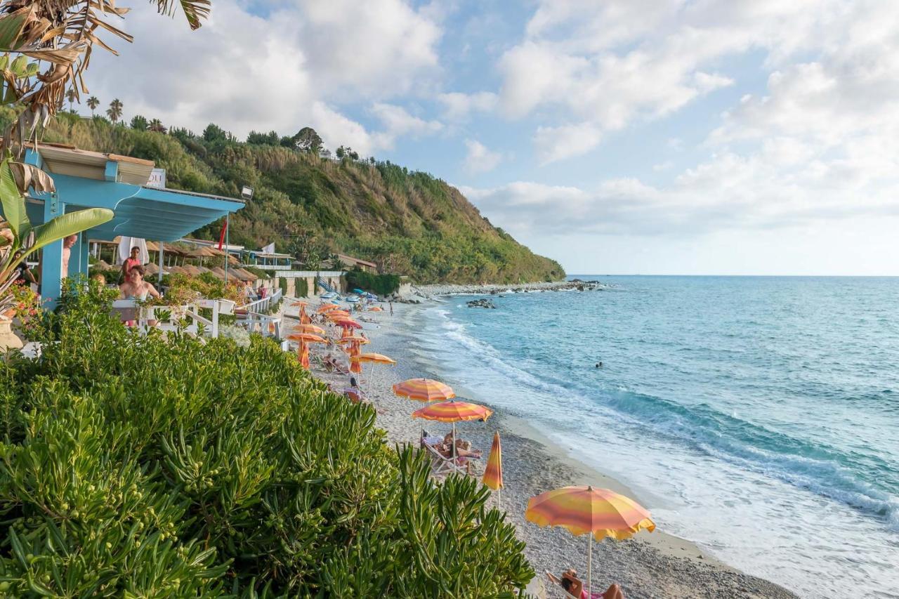 Hotel Villaggio Stromboli Santa Domenica  Exteriör bild